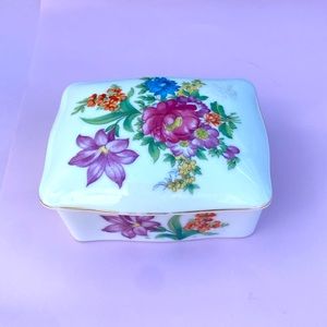 Hand Painted Floral Fine Bone China Lidded Trinket Box